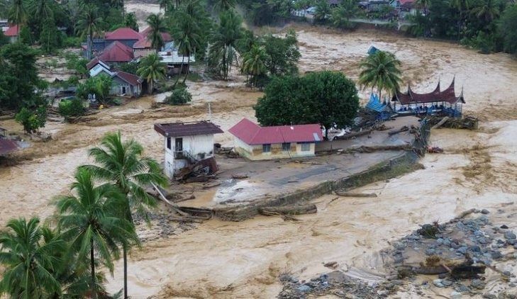 Bantu Korban Banjir Bandang Sumatera
